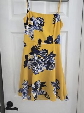 B Darlin Yellow Floral Spaghetti-Strap Dress with Blue and White Blooms